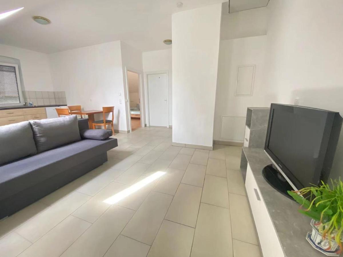 Graz Ferienwohnung エクステリア 写真