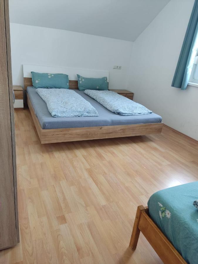 Graz Ferienwohnung エクステリア 写真